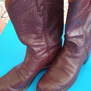 J Chrisholm letter boots size 7